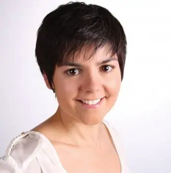 DrNatalie2012 Natalie Blakeley of the Light Touch Clinic