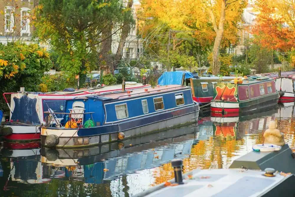 buying a houseboat