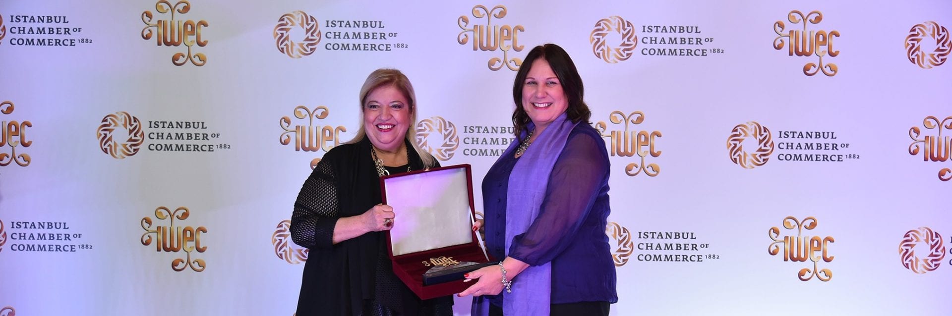 IWEC AWARD CEREMONY e1448902863351 Helen Jamieson receives International Women's Entrepreneurial Award in Istanbul