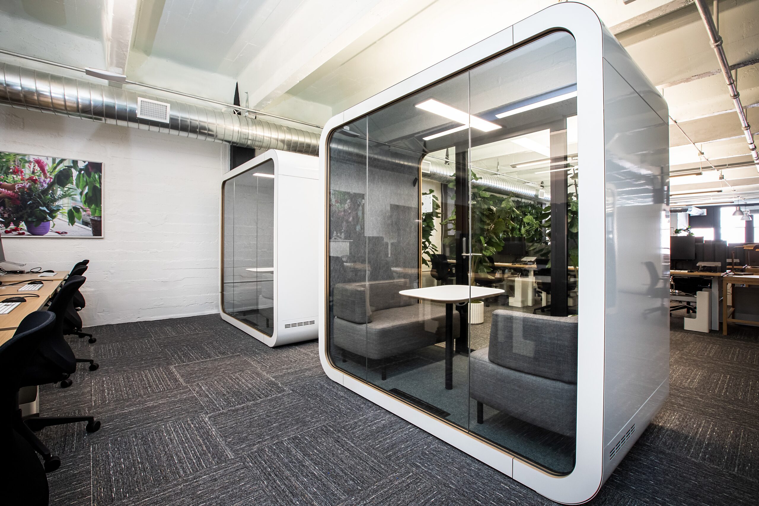 uneebo office design yNtCxu4kJXk unsplash scaled Soundproof Home and Office 101: The Latest in Window Innovations 