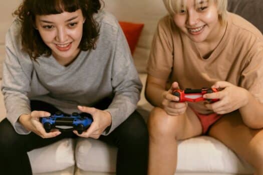 pexels ketut subiyanto 4132411 Evolution of the Role of Women in Online Gaming