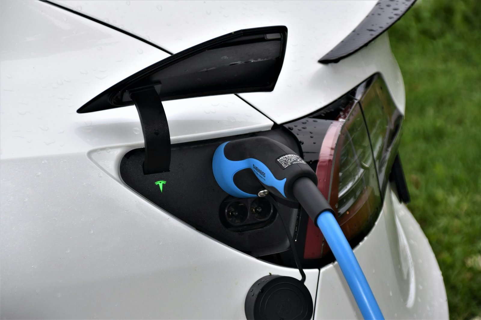 electric car