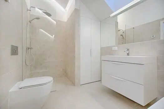 minimalist bathroom