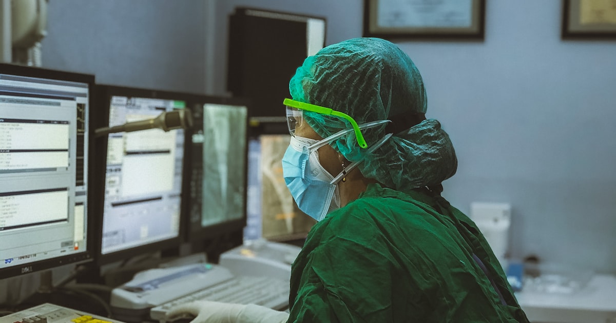 Nurse at Cathlab control room